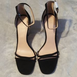 NWB AD & Daughters Black Suede Ankle Strap Sandals